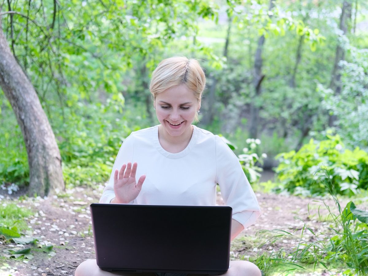 Jak edukacja ekologiczna online wpływa na zarządzanie odpadami w Polsce
