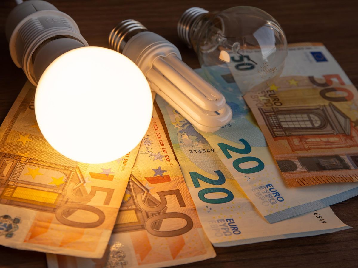 Ile kosztuje mwh energii elektrycznej w Polsce?